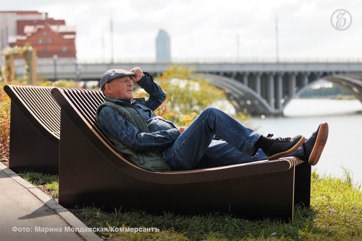 В Екатеринбурге в 2025 году продолжалось развитие городской среды — появился проект Главного парка, выбрали проект памятника режиссеру Алексею Балабанову и начали обсуждать реконструкцию ул. Вайнера