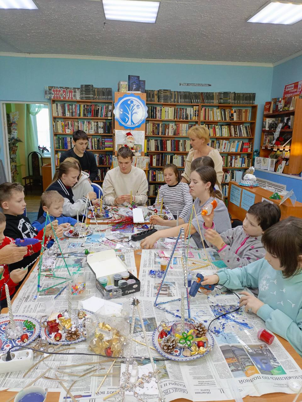 В новогодние каникулы в библиотеках Волчанска стартовали специальные игровые программы для взрослых и детей В новогодние каникулы в библиотеках Волчанска стартовали специальные игровые программы для взрослых и детей