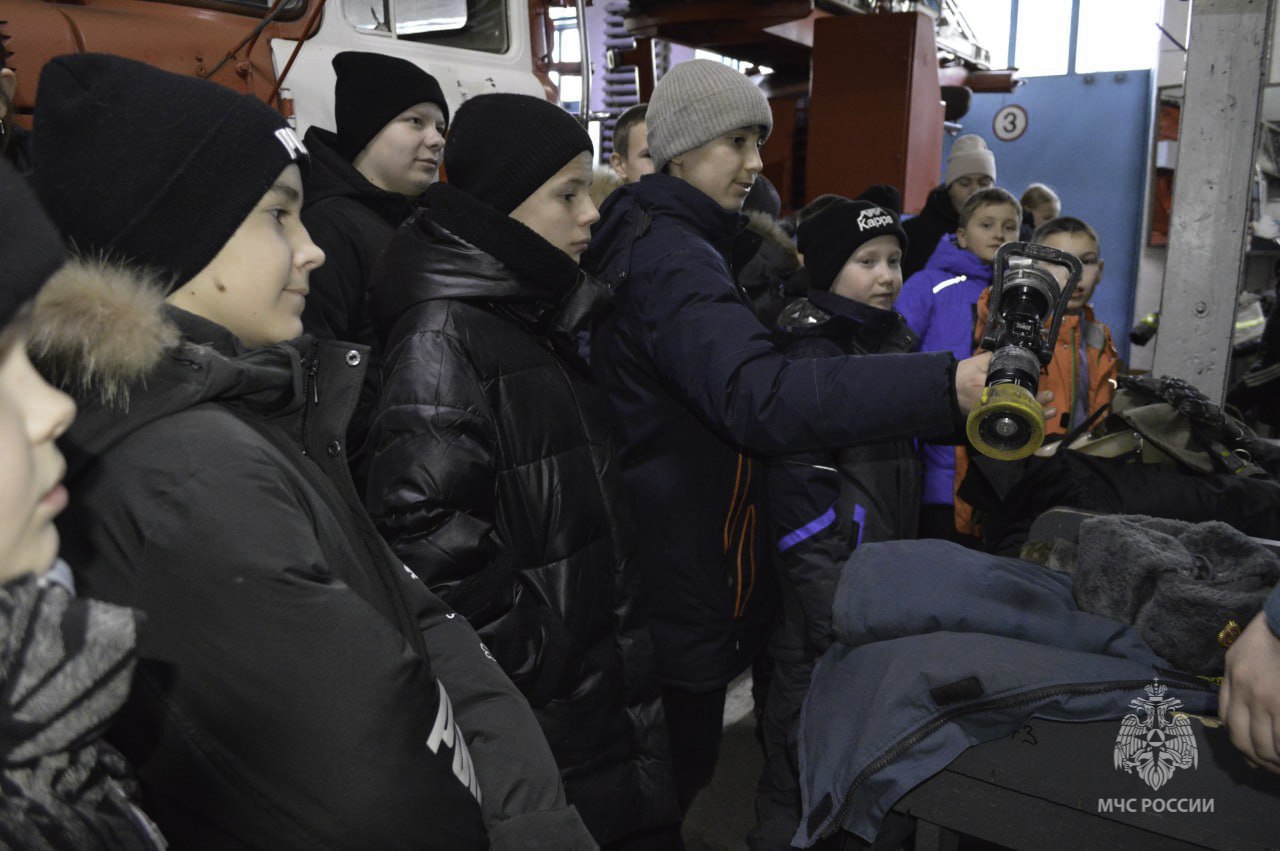 Новогодние праздники в пожарном подразделении Новогодние праздники в пожарном подразделении
