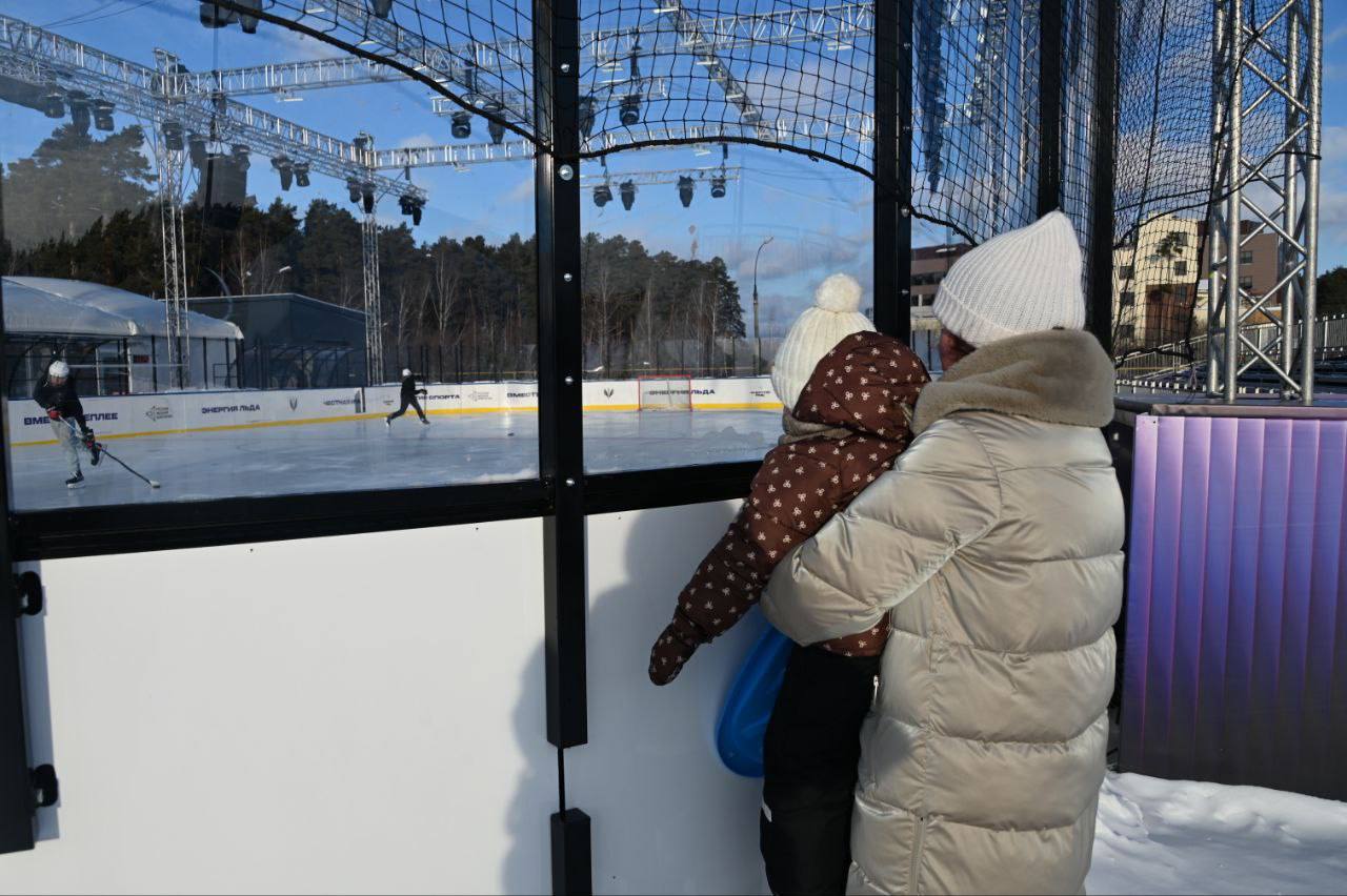 Зимний фестиваль «Энергия РМК» в Екатеринбурге продолжает свою работу в новогодние праздники Зимний фестиваль «Энергия РМК» в Екатеринбурге продолжает свою работу в новогодние праздники