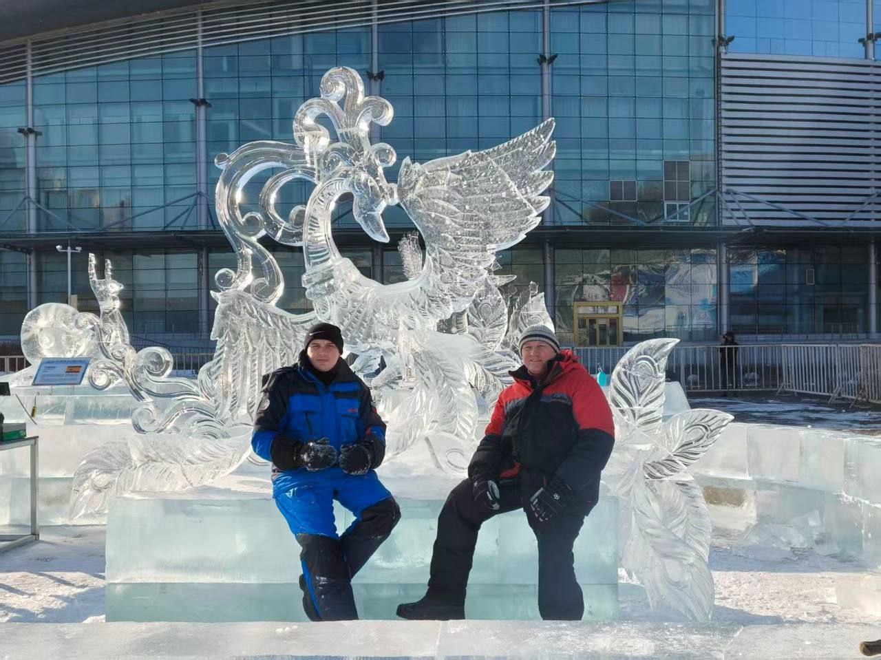 Скульпторы из Екатеринбурга взяли бронзу на Международном фестивале льда и снега в Харбине