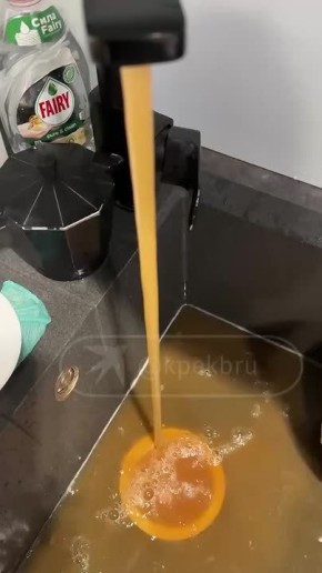 Вот такое Рождественское чудо посетило многоэтажку на Азина