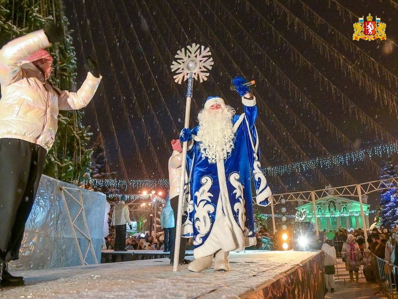 Новогодние каникулы – чудесное время, когда каждый вечер по всей области зажигаются яркие огоньки ледовых городков Новогодние каникулы – чудесное время, когда каждый вечер по всей области зажигаются яркие огоньки ледовых городков