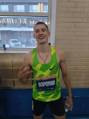 Бронзовым призером в забеге на 300 метров у мужчин стал екатеринбуржец Иван Воронин