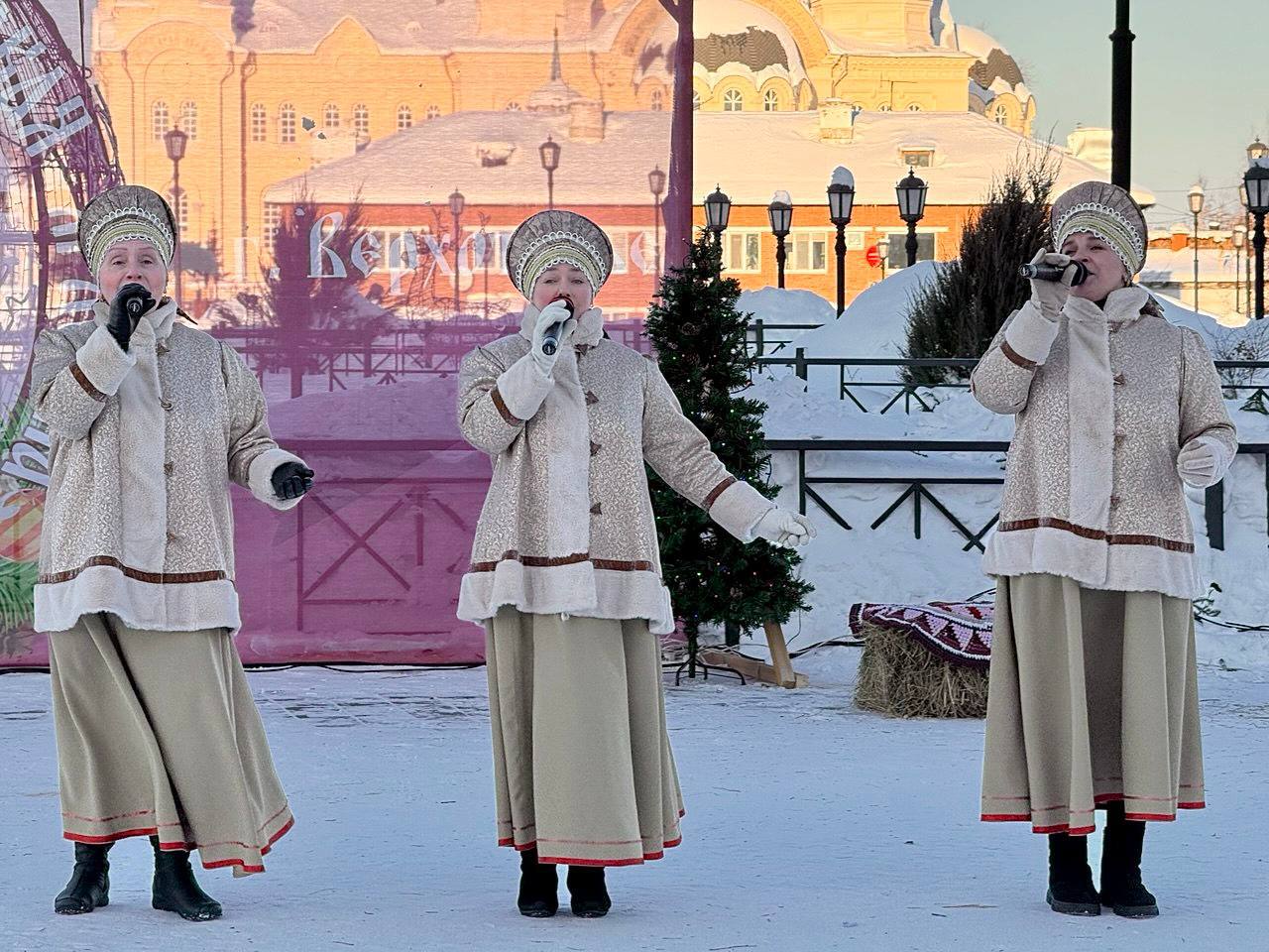 Денис Паслер сообщил об открытии традиционной рождественской ярмарки в Верхотурье Денис Паслер сообщил об открытии традиционной рождественской ярмарки в Верхотурье