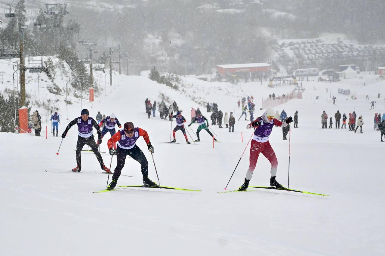 В столице Урала с 6 по 8 января в третий раз прошла уникальная многодневная спринтерская лыжная гонка «Тур де Бург» В столице Урала с 6 по 8 января в третий раз прошла уникальная многодневная спринтерская лыжная гонка «Тур де Бург»