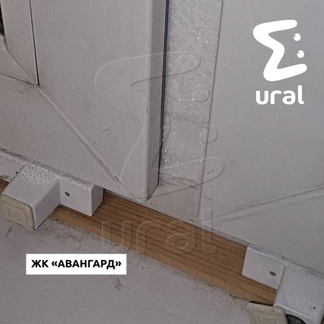 Окна снова промерзают в домах от "Атомстройкомплекса" Окна снова промерзают в домах от "Атомстройкомплекса"