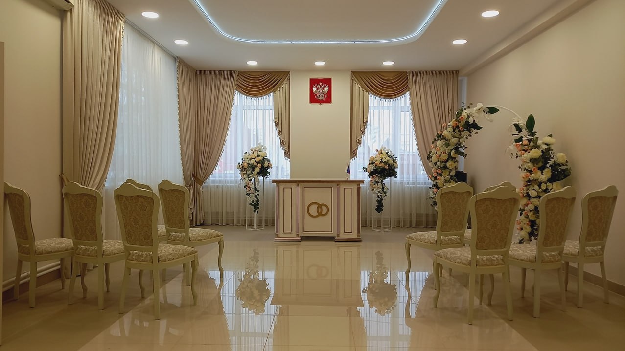 Обновление дворцов любви: двенадцать отделов ЗАГС Свердловской области отремонтировали за 2025 год