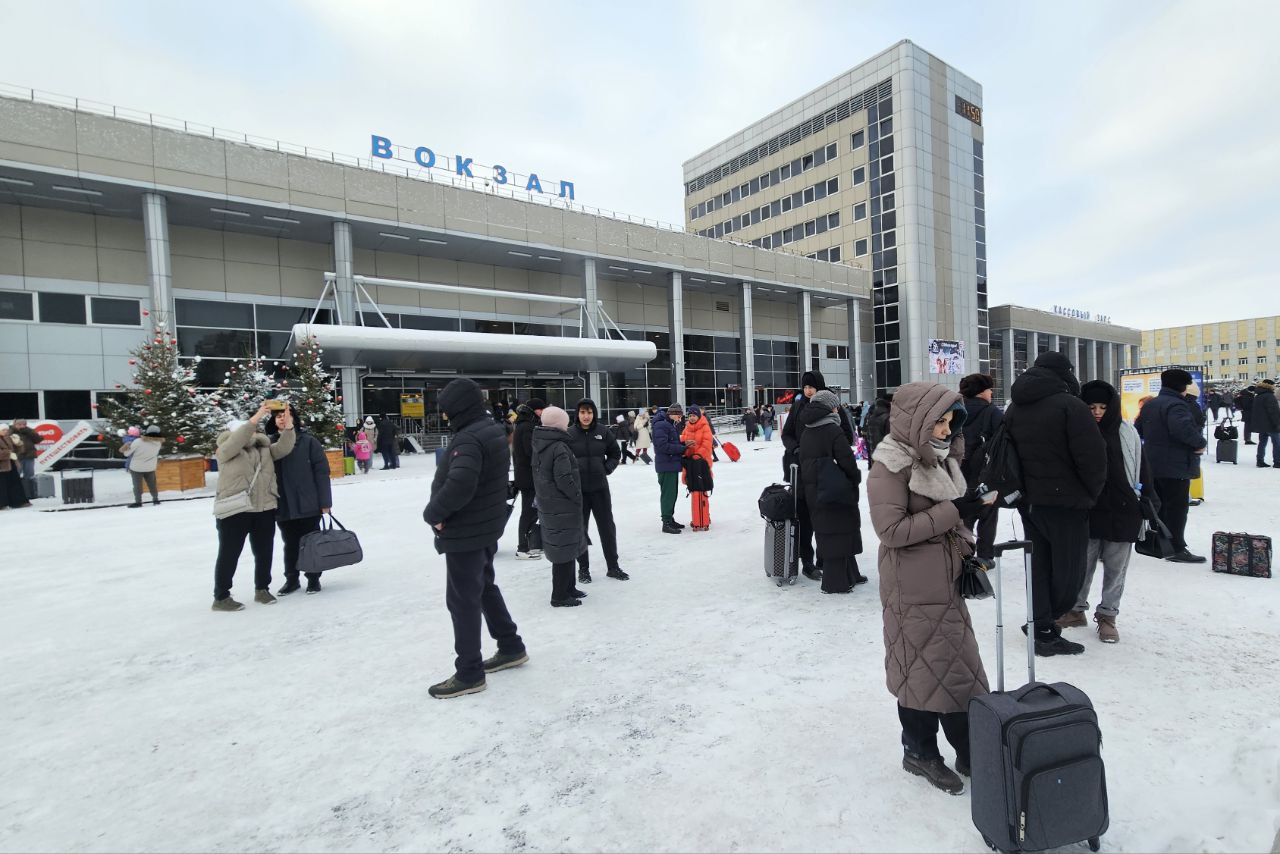 Перевозки пассажиров на СвЖД в новогодние праздники выросли на 3% Перевозки пассажиров на СвЖД в новогодние праздники выросли на 3%