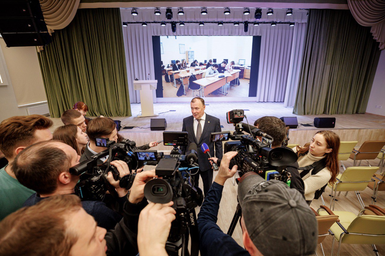 Алексей Орлов: Поздравляю работников средств массовой информации и издательского дела с Днём российской печати Алексей Орлов: Поздравляю работников средств массовой информации и издательского дела с Днём российской печати