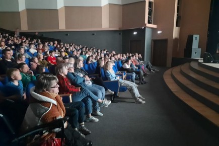 ����� 140 ���������� ����������� ������� �� ����������� ������������� ������������� �������� ������, ������� ������� ��������� � ������������ ������� � 22 ������ �� 25 �������