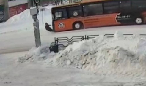 ��������� �� ��������� ������: 80-������ ������� ���� �������