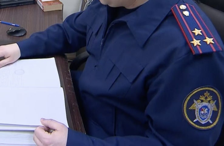 Отчим в Екатеринбурге изнасиловал 16-летнюю падчерицу