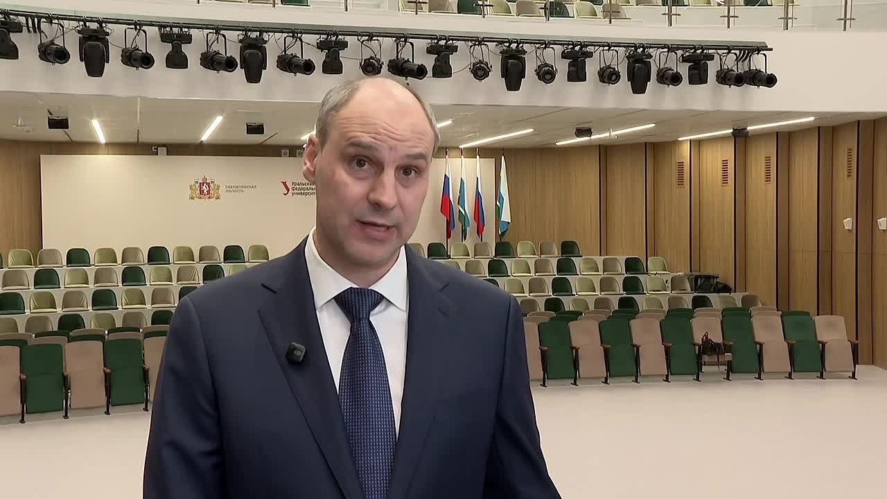 Президент России Владимир Путин и губернатор Свердловской области Денис Паслер по видеосвязи открыли в пятницу новые объекты кампуса Уральского федерального университета