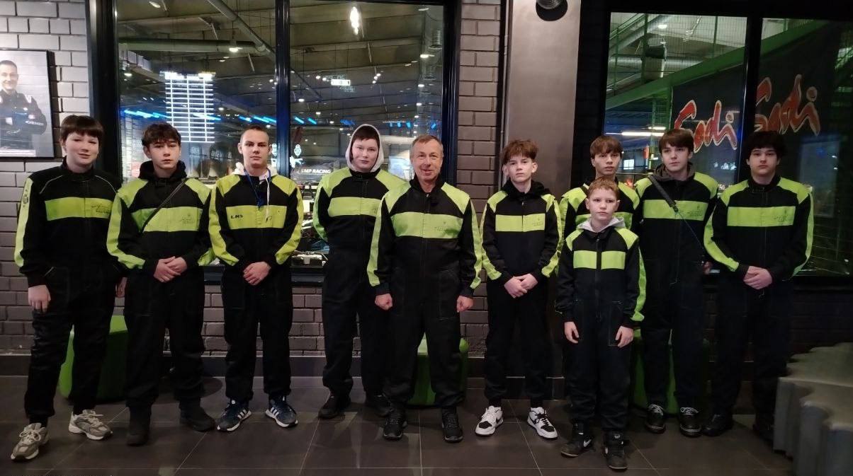 Директор благотворительного фонда «Ветераны специальной военной и контртеррористических операций» Сергей Павленко встретился с подростками Чкаловского района, нуждающимися в особом внимании и социальной поддержке Директор благотворительного фонда «Ветераны специальной военной и контртеррористических операций» Сергей Павленко встретился с подростками Чкаловского района, нуждающимися в особом внимании и социальной поддержке