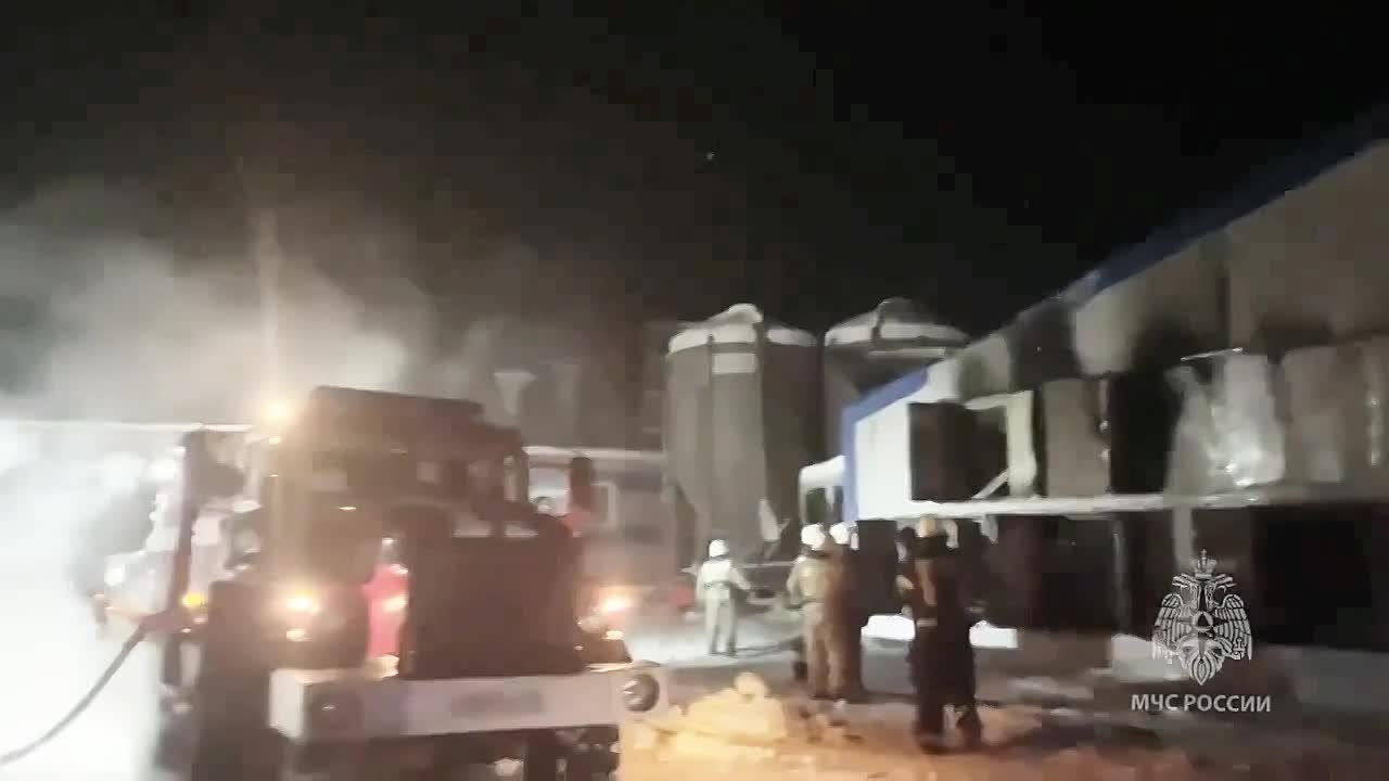 Бройлерный цех горел сегодня ночью в поселке Рефтинский