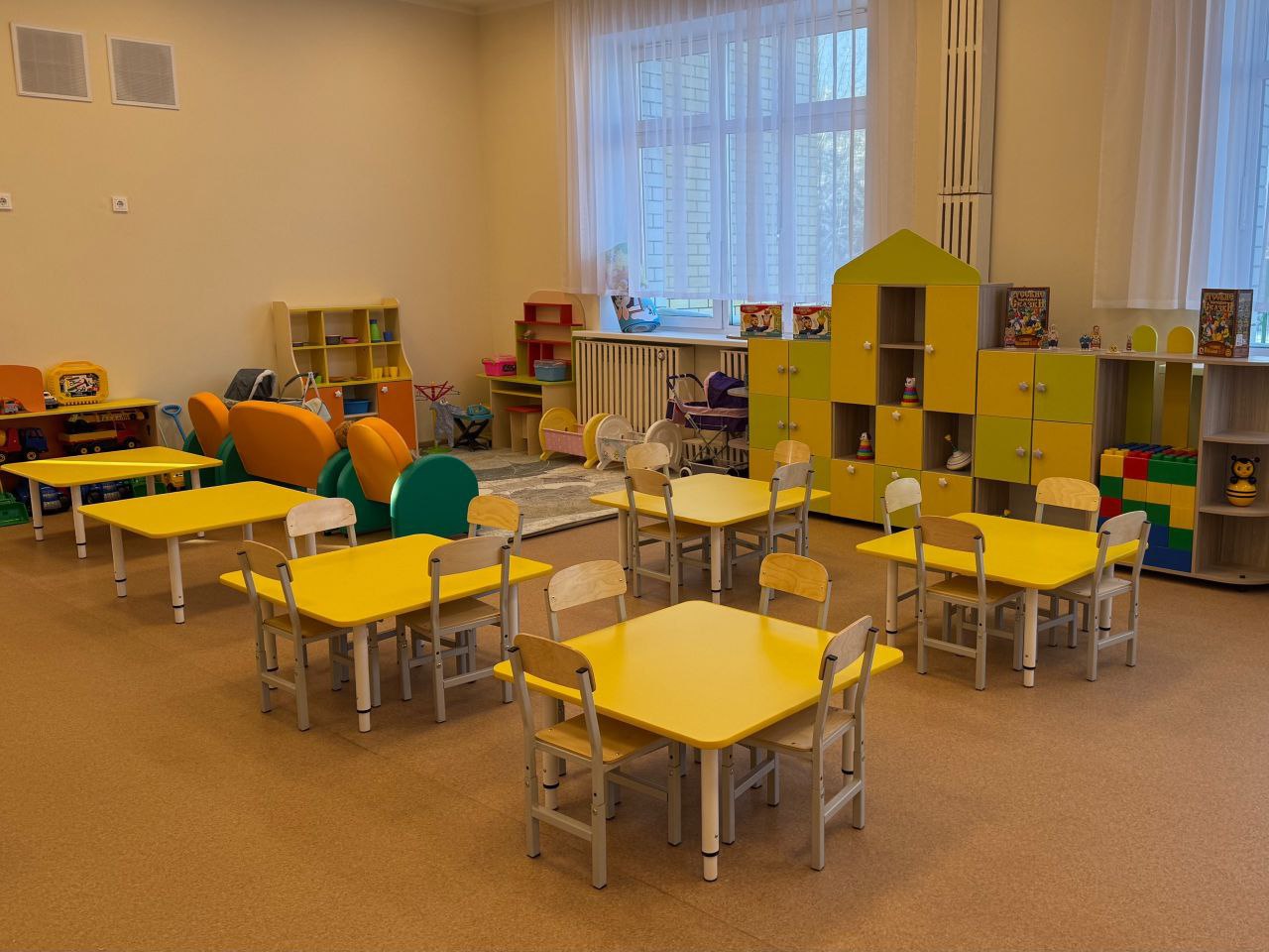 В Ирбите открылся детский сад, построенный по поручению Президента России Владимира Путина В Ирбите открылся детский сад, построенный по поручению Президента России Владимира Путина