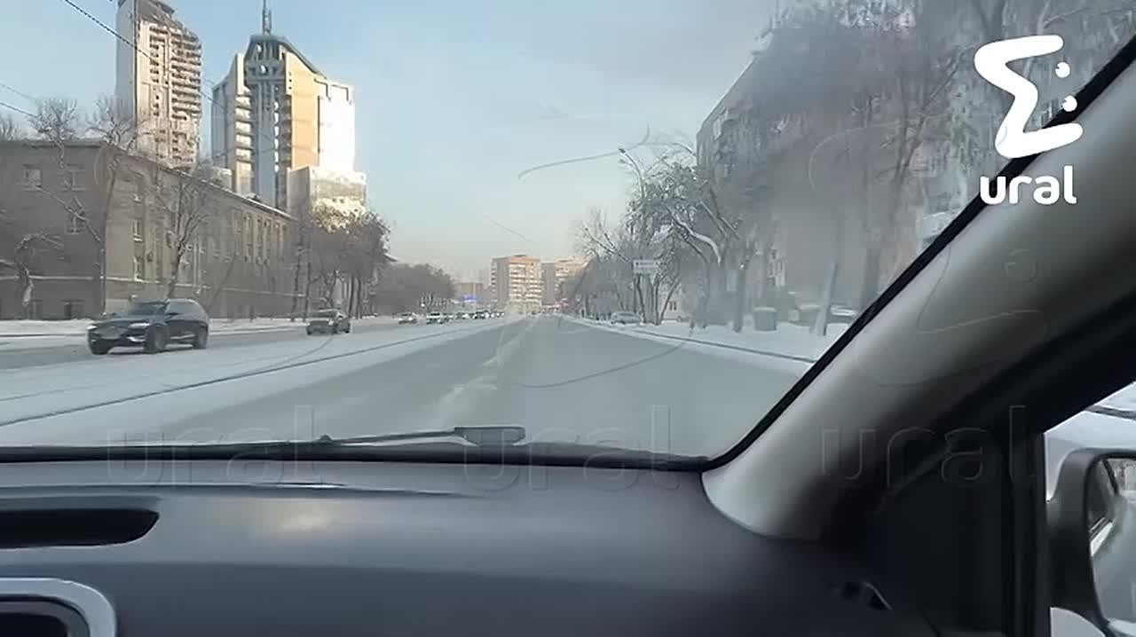 Мега-дрифтер вернулся на дороги Екатеринбурга через неделю после извинений, которые его заставили снять в ГИБДД