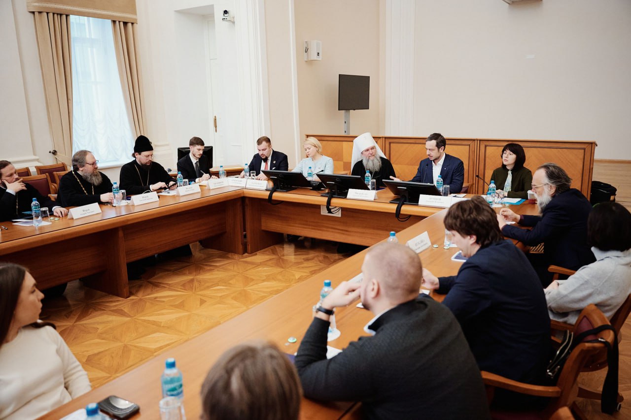 III Православный студенческий форум «Русская мысль из прошлое в будущее» состоялся в рамках XXXIV Международных Рождественских образовательных чтений в Высшей школе экономики III Православный студенческий форум «Русская мысль из прошлое в будущее» состоялся в рамках XXXIV Международных Рождественских образовательных чтений в Высшей школе экономики