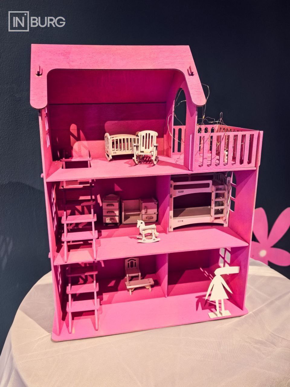 Самая розовая выставка открылась в Екатеринбурге Самая розовая выставка открылась в Екатеринбурге