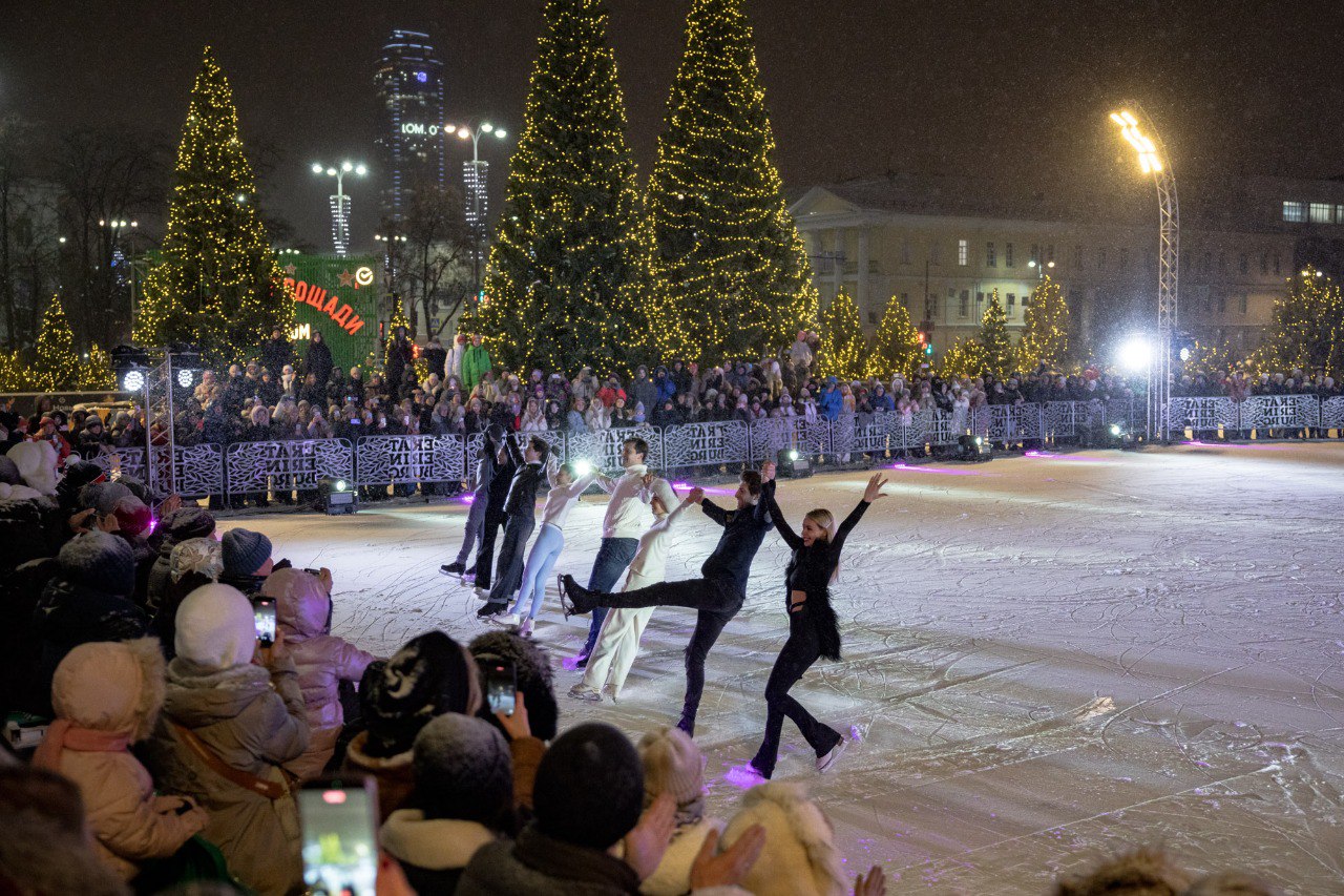 Алексей Орлов: Каток на площади 1905 года стал местом проведения грандиозного гала-шоу Алексей Орлов: Каток на площади 1905 года стал местом проведения грандиозного гала-шоу