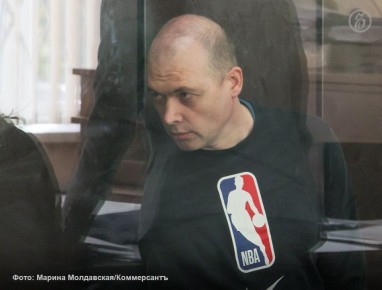 Гособвинитель намерен продлить арест на дополнительные полгода бывшему начальнику свердловского филиала паспортно-визового сервиса (ПВС) МВД Александру Луканину