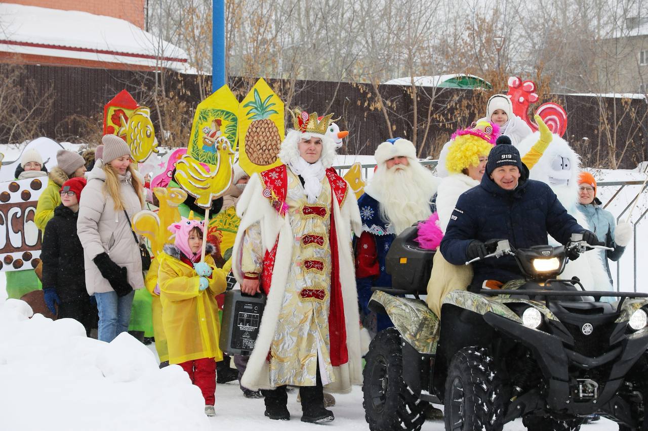 Бокс на коньках и поедание пельменей на скорость – в Свердловской области с размахом отмечают Всероссийский день снега Бокс на коньках и поедание пельменей на скорость – в Свердловской области с размахом отмечают Всероссийский день снега