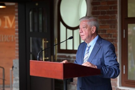 ����� ������ ��������� ���������� ������ � �������