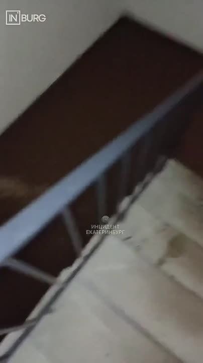 В Академическом подвал дома затопило после прорыва канализации