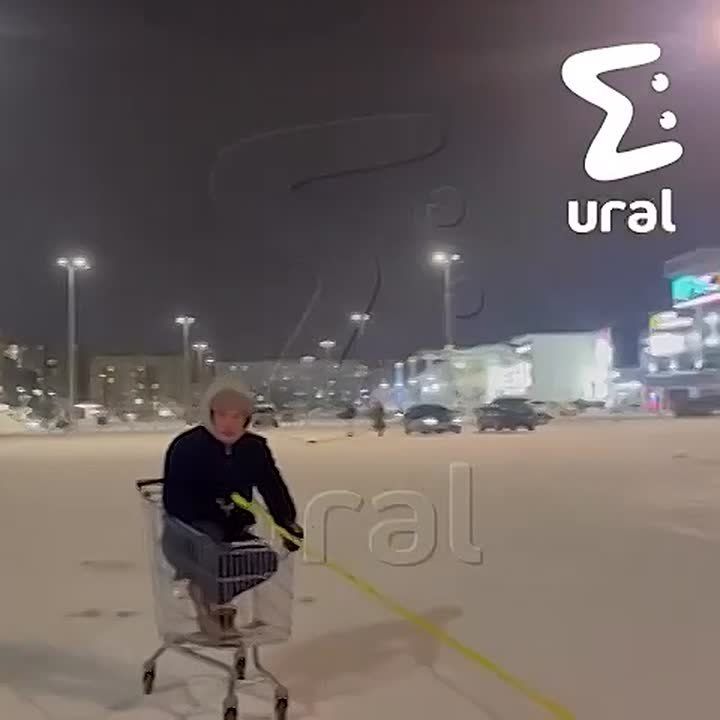 Тюменцы не перестают себя ломать креативить и теперь увлекаются тележкингом