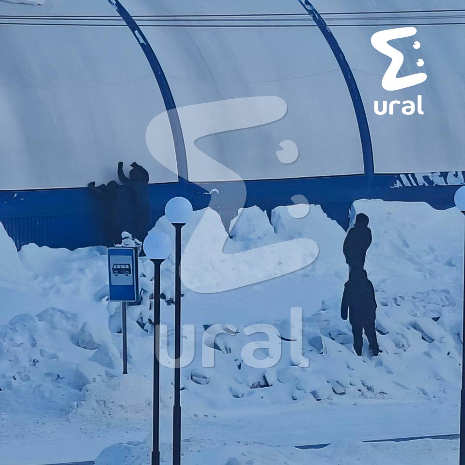 Предварительно, второй ребёнок, пострадавший при обрушении снега в Лянторе, умер в реанимации