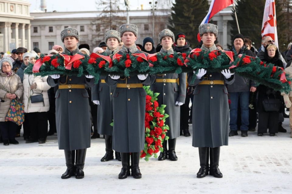 ������������-�������� ���������, ������������ �� ��� ������ � ���������, ����������� ��������� ���� �� ��������� ���������, ������ � ��������� ������� �������� � �������������