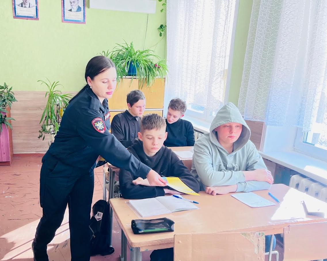 Транспортные полицейские ЛНР присоединились к всероссийской неделе безопасного интернета Транспортные полицейские ЛНР присоединились к всероссийской неделе безопасного интернета