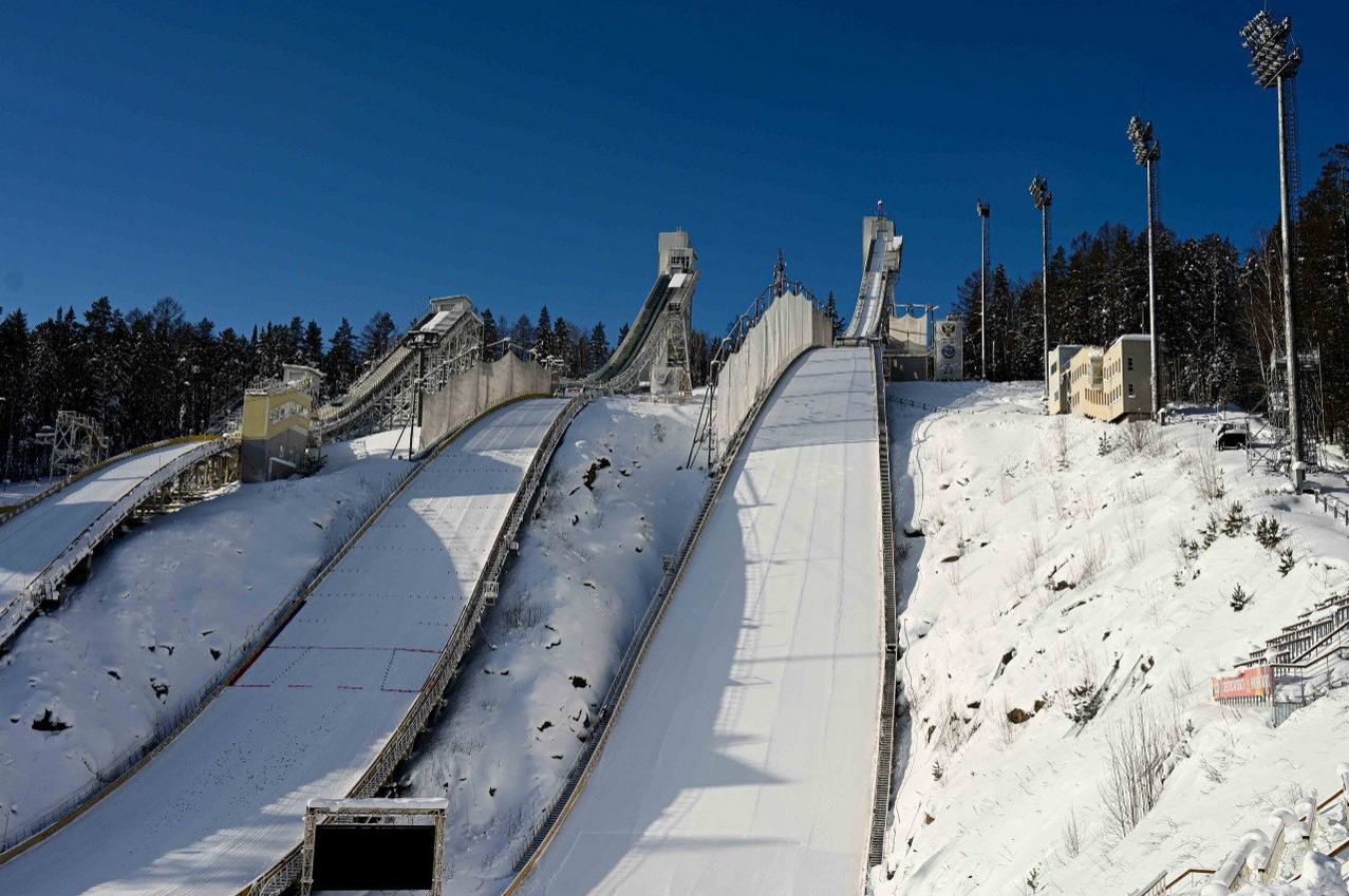 Полный комплект наград – у наших летающих лыжников! Полный комплект наград – у наших летающих лыжников!