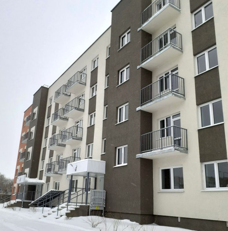 Денис Паслер рассказал о первом в этом году вручении ключей от квартир детям-сиротам в Ирбите