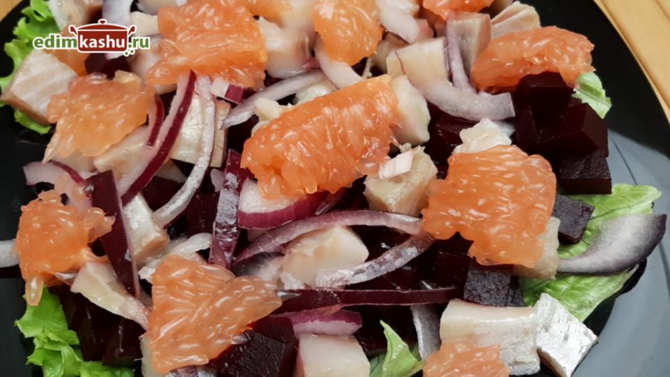 Салаты с селедкой: готовим изысканные блюда для любого праздника