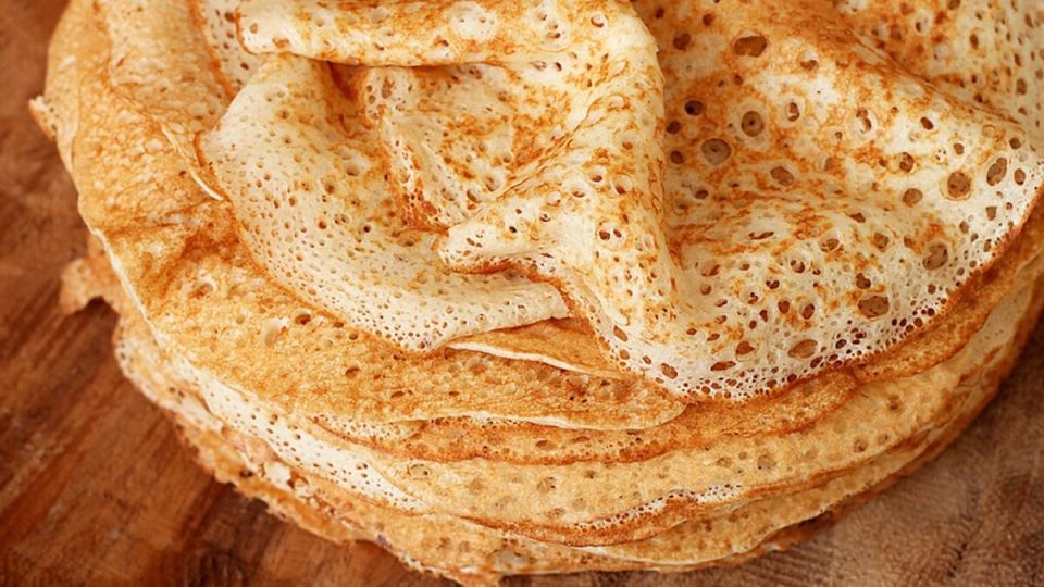 Уникальные рецепты блинов для Масленицы: дрожевые блинчики для всех