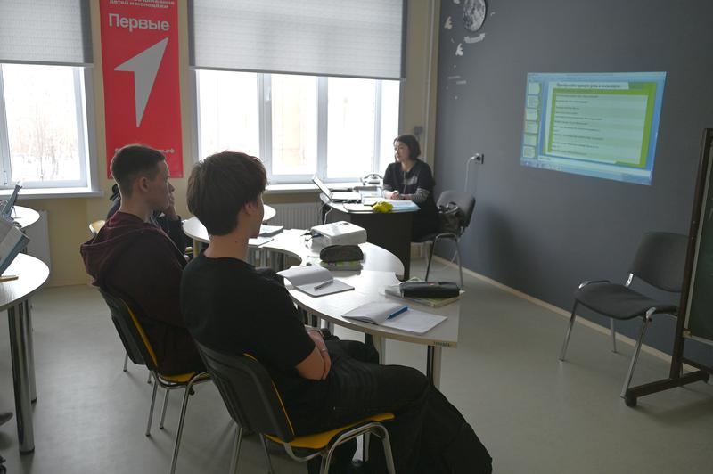 Старшеклассники Среднего Урала смогут проходить программу «Обучение служением. Первые»