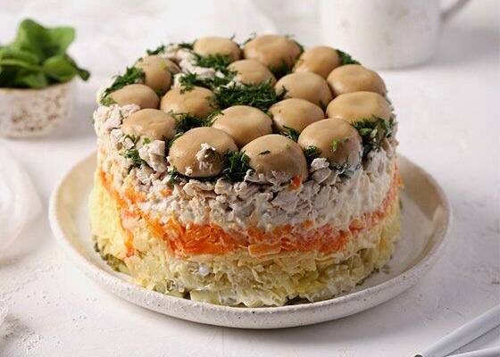 Почему «Грибная поляна» — это любимец праздничного стола