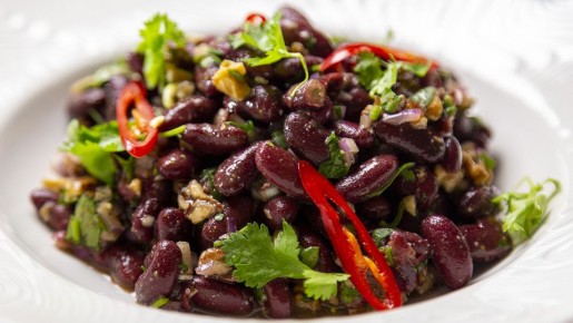 Лобио за считанные минуты: идеальный салат из красной фасоли