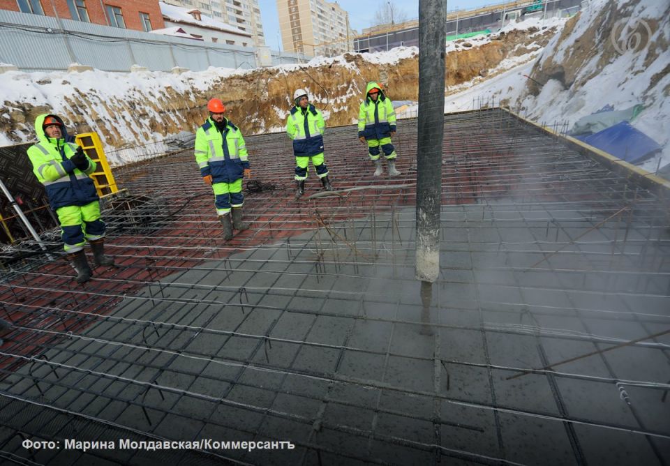 На Вторчермете (район Екатеринбурга) приступили к реализации проекта комплексного развития территории (КРТ), в рамках которого построят многоэтажки и детский сад на месте недостроя на ул. Мусоргского. В проект вложат 13,2...