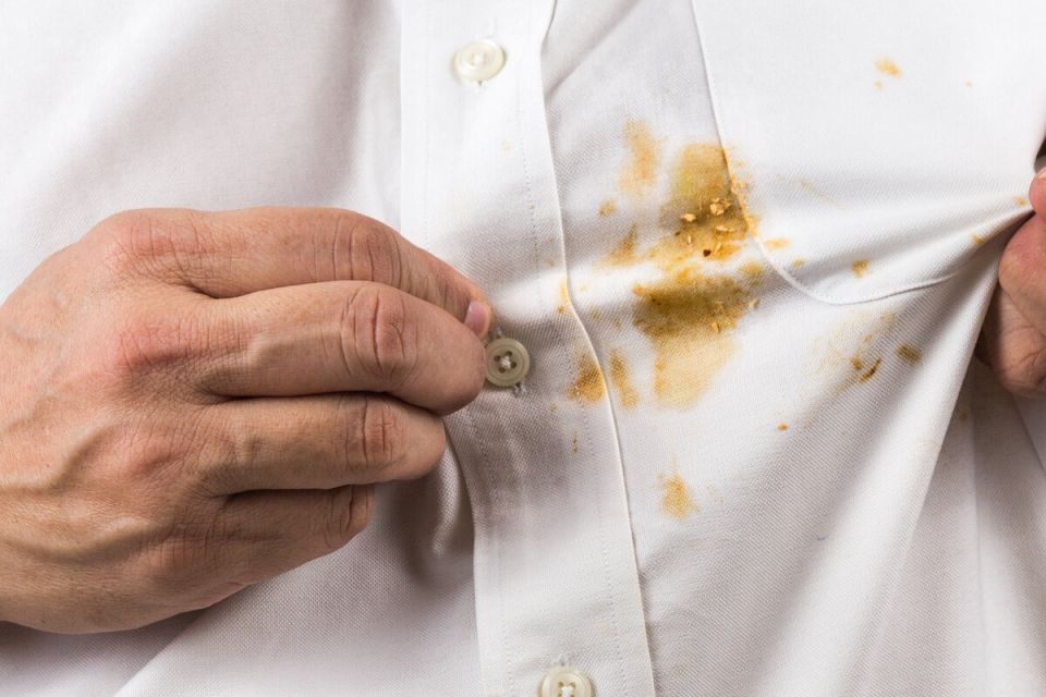Эффективные домашние средства борьбы с пятнами на одежде