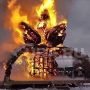 Восьмиметровый «Каменный цветок» сожгли на Масленицу