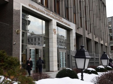 Совфед обсудит новый закон, позволяющий приостанавливать связь по указанию ФСБ