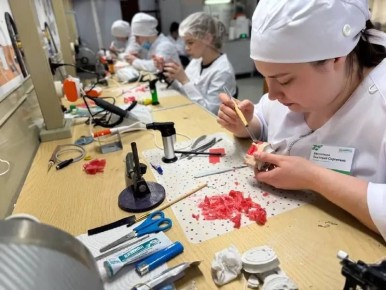 Студенты областного медколледжа приняли участие в региональном этапе Чемпионата «Профессионалы»