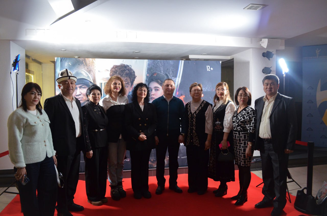 Вернуться домой: в столице Урала представили фильм «Спасти бессмертного» Вернуться домой: в столице Урала представили фильм «Спасти бессмертного»