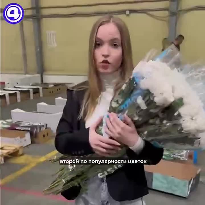 Розы — традиционно самые популярные цветы к 8 Марта у свердловчанок