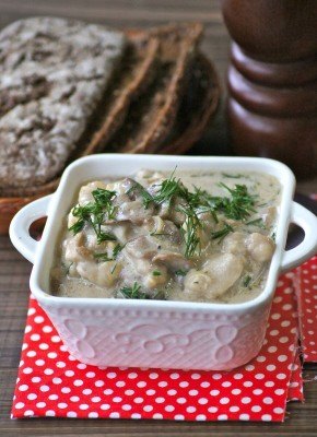 Бефстроганов из курицы и грибов: нежный вкус домашней кухни