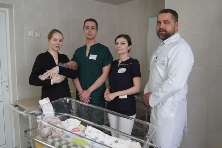 Врачи Екатеринбургского клинического перинатального центра с помощью системы мониторинга состояния здоровья беременных «АИСТ_СМАРТ», с 1 февраля 2026 года интегрированной в национальный мессенджер Мах, предотвратили развитие...