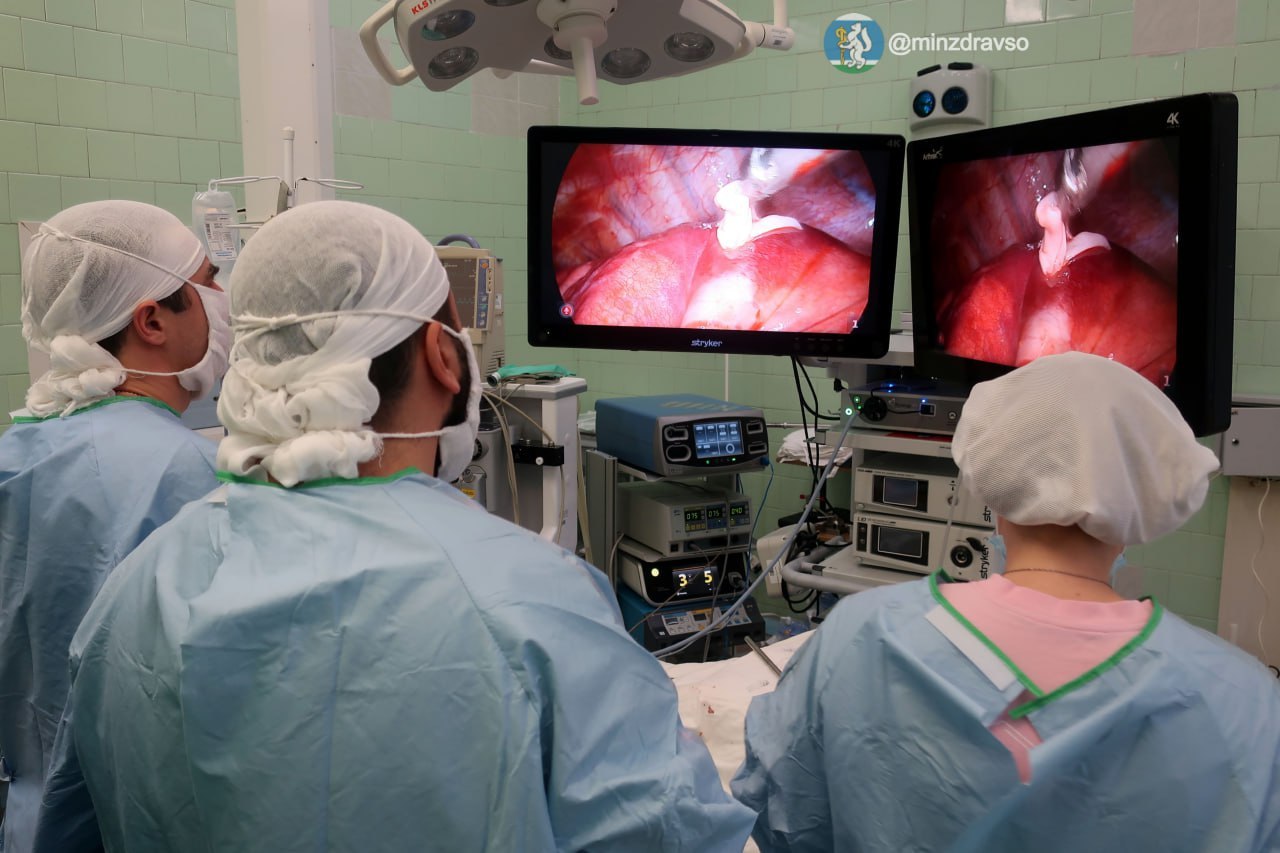 Киста в 11 сантиметров и поражённое лёгкое: уральские хирурги спасли уралочку с редким диагнозом Киста в 11 сантиметров и поражённое лёгкое: уральские хирурги спасли уралочку с редким диагнозом